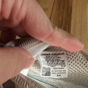 under armour sneaker